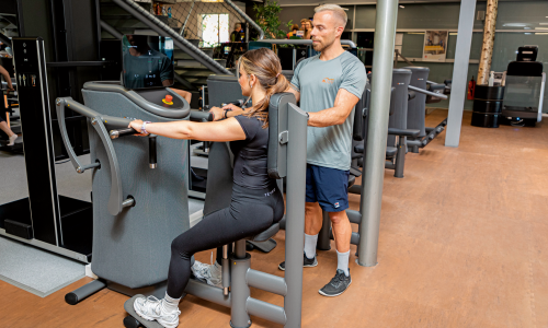 Fit mit Injoy: Starke Schultern – Übungen für Kraft und Haltung