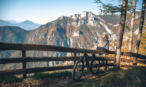 Genusswege und Gipfelblicke im Trentino
