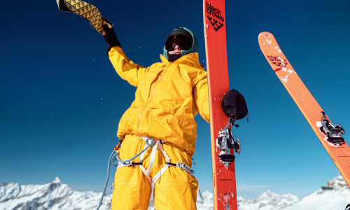 Leicht: Tourenski, Schuhe und Bindungen für aufstiegsorientierte Skitourengeher