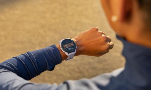 © © GARMIN Einfach loslaufen – wie der Einstieg ins Laufen mit den Forerunner® Modellen von Garmin leichter gelingt