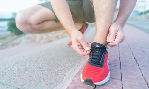 Laufschuhe für Herren: So findest du den richtigen Schuh für jeden Untergrund