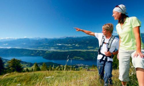 Unterwegs am Alpe-Adria-Trail - Etappe 12: Ausblick Alexanderhütte / Bild: Herbert Raffalt / Kärnten Werbung GmbH - AlpeAdriaTrail Thumbnail