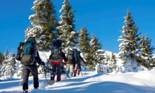 Berghaus on Tour: Schneeschuh-Hüttengaudi in den bayerischen Alpen / Bild: iStock Thumbnail