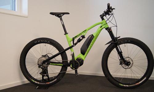 Erster Härtetest für das brandneue Enduro-Fully von BärenBikes / Bild: Arnold Pauly Thumbnail