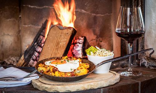 Gourmet-Hütten: Kulinarische Top-Adressen an der Skipiste / Bild: Angerer Alm / Thomas Plattner Thumbnail