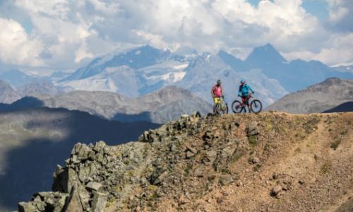 Epische Früchte, Wahnsinns-Flow: Hans Rey auf der Tutti Frutti Epic / Bild: Markus Greber Thumbnail