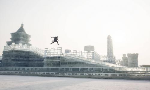 Frostige Action: Freerunner Jason Paul unterwegs in der Stadt aus Eis / Bild: David Robinson / Red Bull Content Pool Thumbnail