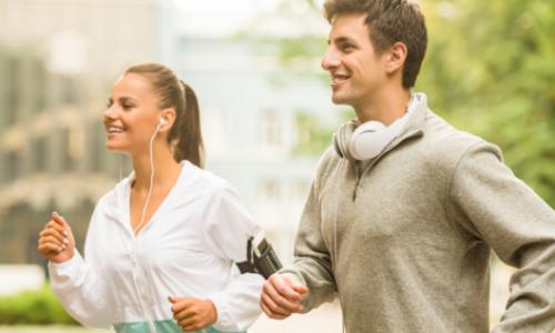 Studie bestätigt Trend: Immer mehr Österreicher laufen / Bild: iStock / vadimguzhva Thumbnail