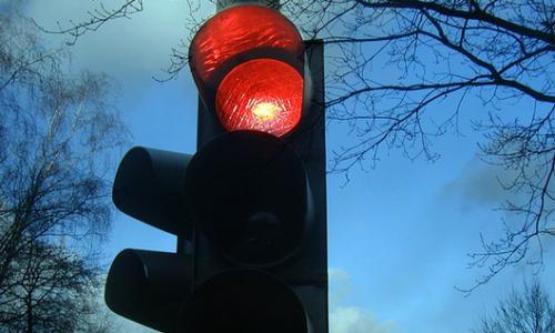 Mittendrin: Verkehrsampeln für Skipisten / Bild: KK Thumbnail