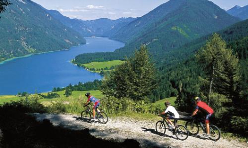 SPORTaktiv Urlaubstipp: Grenzenlos Mountainbiken im Südwesten Kärntens / Bild: Weissensee / Lammerhuber Thumbnail