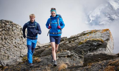 Hybrid, UPF und Nachhaltigkeit: Das sind die neuen Trends bei den Outdoortextilien / Bild: Mammut Thumbnail