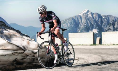 Worauf es bei den aktuellen Rennrad-Modellen ankommt / Bild: Focus Thumbnail