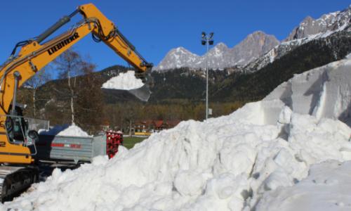 Snowfarming in Ramsau: Erste Langlaufloipe mit Schnee aus dem Vorjahr befahrbar / Bild: TVB Ramsau am Dachstein Thumbnail