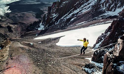 Kilimanjaro: Highline-Weltrekord auf 5.322 Metern / Bild: Thomas Senf Thumbnail