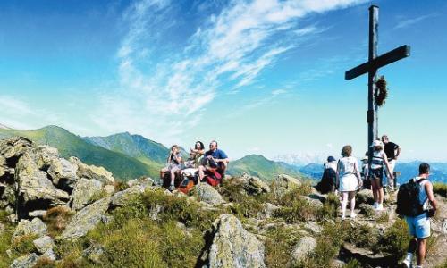 Wandern - Der perfekte Ausdauersport / Bild: Intersport Thumbnail