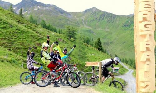 Saalbach-Hinterglemm: Neue Strecke am Hacklberg Trail eröffnet Thumbnail
