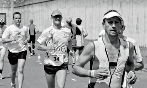 Der Knastmarathon von Darmstadt: Laufend hinter Gittern Thumbnail