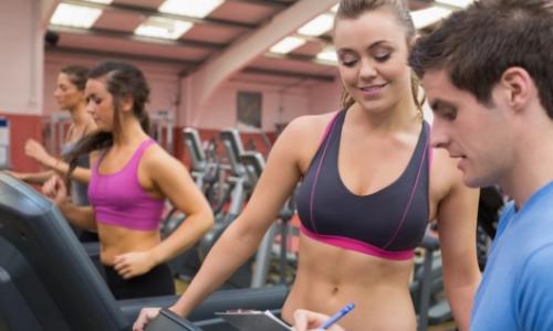 Volltanken, bitte: Die richtige Nährstoffverteilung im Ausdauer- und Kraftsport / Bild: Shutterstock Thumbnail