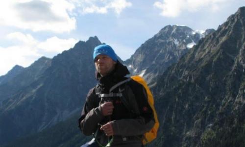 Neuer Rekord: Die schnellste Alpenüberquerung zu Fuß / Bild: KK Thumbnail