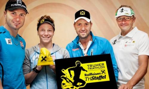 ÖSV-Sportler zeigen ihre Muskeln beim Trumer Triathlon 2014 Thumbnail