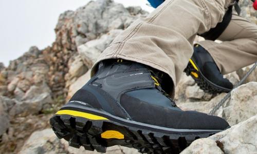 Der Unterschied zwischen Bergschuhen und Wanderschuhen / Bild: Dachstein Thumbnail