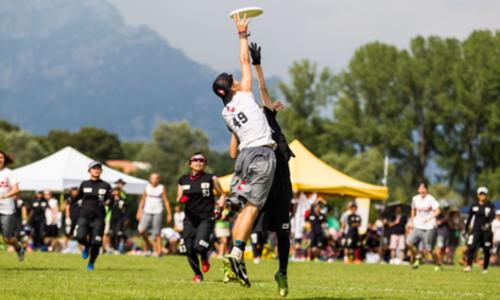 Faszination Ultimate Frisbee: Großer Wurf / Bild: Kevin Leclair / Ultisports Thumbnail