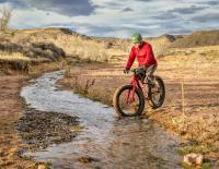 Fatbike fahren © iStock / marekuliasz Fatbike fahren