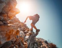 Wandern, Klettern & Co.: Diese Sicherheitstipps solltest du auf Tour beachten