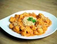 Huhn in Erdnuss-Kokos-Sauce