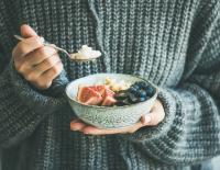 Nährstoffbedarf, Flüssigkeitszufuhr & Co.: So bleibst du winterfit!