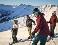 Lässige Momente beim Skifahren