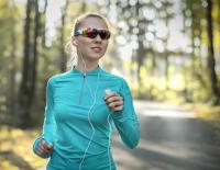 Sport und Sehschwäche – normale Brille, Sportbrille oder doch lieber Kontaktlinsen?