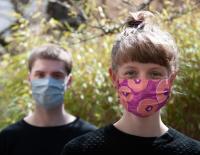 Corona-Masken: Outdoor-Firmen liefern funktionelle Schutz-Helferlein