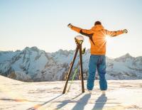 Ab auf die Piste: Wie klassisches Skifahren deine Stimmung in die Höhe treibt
