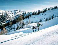 Die Hoffnung im Aufstieg: Chancen und Risiken des Skitouren-Booms