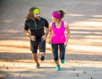 Hände gut, alles gut: Wie die Hände unser Laufen und unsere Gesundheit beeinflussen