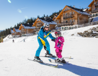 Der weiße Wintertraum: Echter Skispaß im Ferienpark
