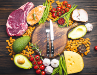 © iStock / thesomegirl Macht Low Carb schneller? Was dran ist am größten Food-Trend des Jahrtausends