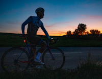 Sicher durch die Nacht: So findest du die perfekte Fahrradbeleuchtung