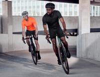 Gewinnspiel: Wir verlosen ein ultraleichtes Radsport-Outfit von ODLO!