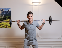 Die Saison 2023 startet jetzt: „SPORTaktiv-Doc“ Robert Fritz darüber, wie man Verletzungen vorbeugt