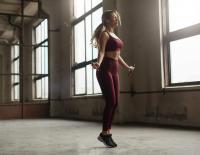 Mit diesem Training schaffst du es, nach Weihnachten fitter & schlanker zu sein als zuvor!