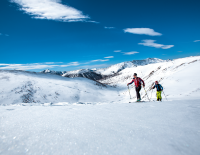 Früh auf Tour: Was es braucht, damit Skitouren im Dezember und Jänner cool werden