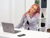 DIE 4 EFFEKTIVSTEN ÜBUNGEN GEGEN NACKENVERSPANNUNGEN