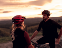 © Fotograf / ABUS / Andreas Vigl Abus: der neue PowerDome-Fahrradhelm für alle Wege