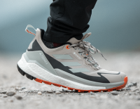 adidas TERREX: Den ikonischen TERREX Free Hiker gibt es jetzt als Low-Cut-Version
