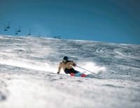 Volle Bandbreite: Was der Skimarkt bietet und wie man im großen Angebot seinen Ski findet