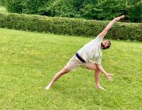 © Fotograf / Viktoria Leitner, Peter Leitner Yoga fürs Knie: Mehr Stabilität im Knie für Läufe, Touren und Bikerunden