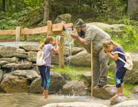 Schau mal, was da steht: Themen- und Erlebniswanderwege für kleine und große Entdecker