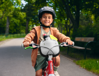 POP it on, POP it off – woom bringt neuen Kinderfahrradkorb auf den Markt